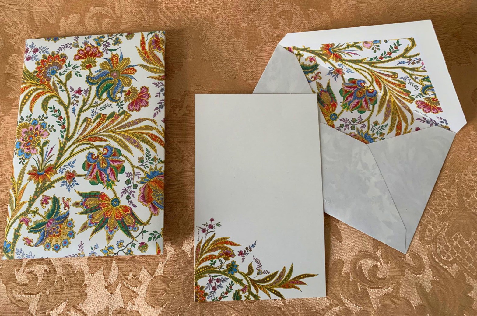 Cipro stationery set by Kartos